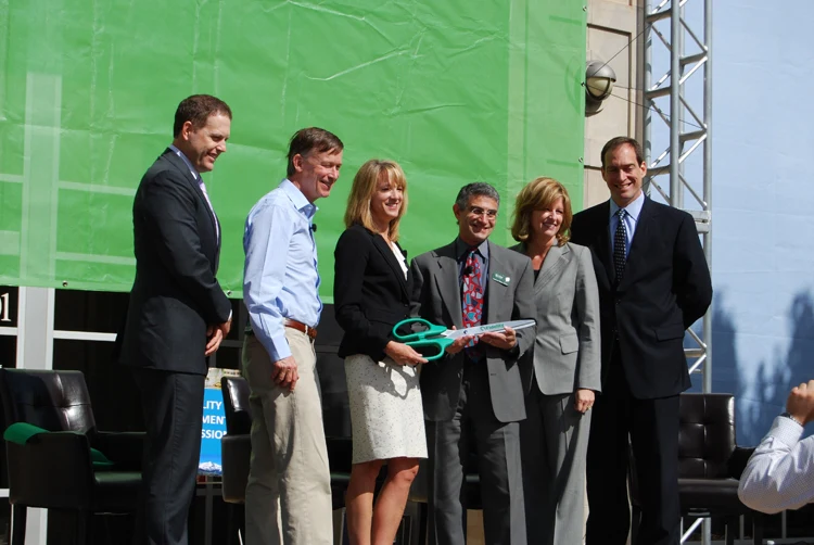 25" Green Ribbon Cutting Scissors with Silver Blades - Image 19
