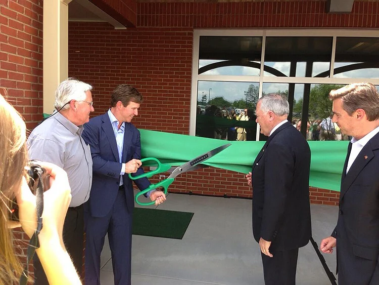 36" Green Ribbon Cutting Scissors with Silver Blades - Image 16