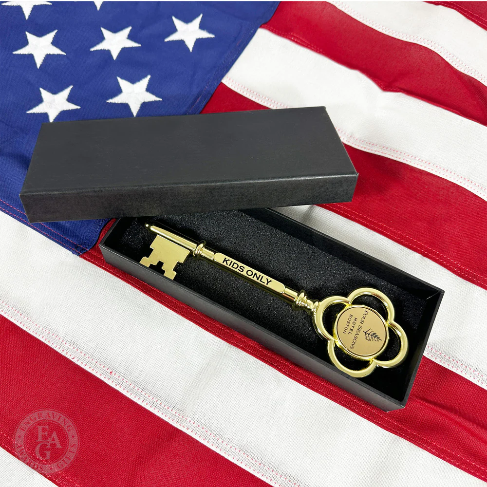 8" Gold Plated Ceremonial Key with Flat Stem - Image 11