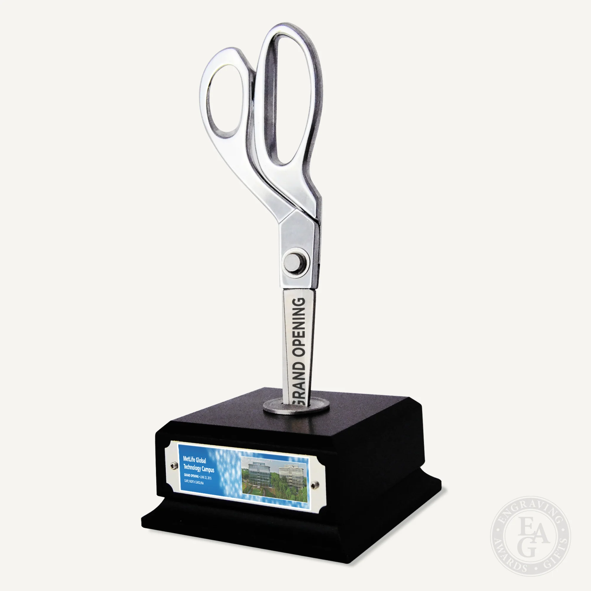 Black Finish Ceremonial Scissors Vertical Display Stand - Image 3