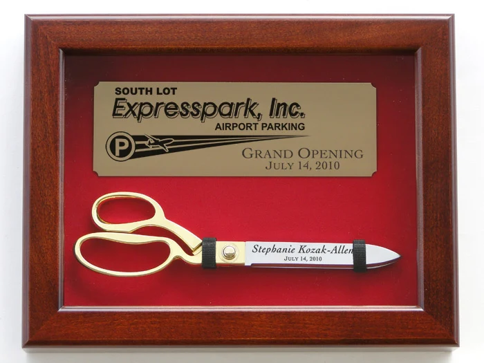Display Case for 10 1/2" Ceremonial Scissors - Image 5