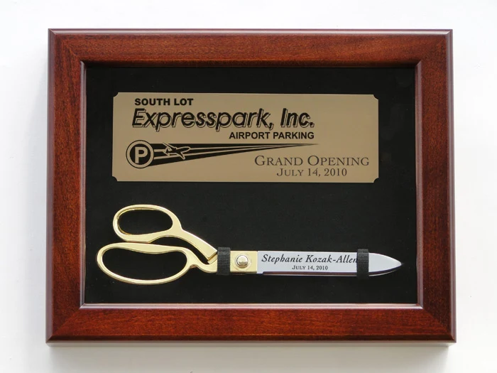 Display Case for 10 1/2" Ceremonial Scissors - Image 9