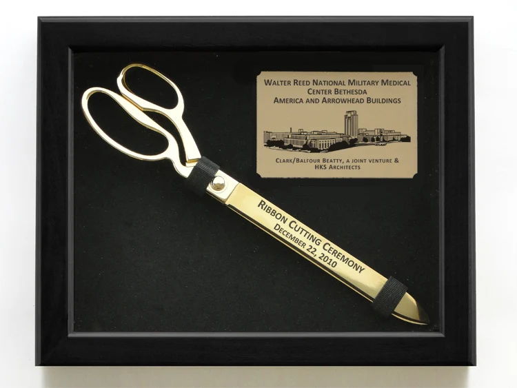 Display Case for 15" Gold Ceremonial Scissors - Image 3